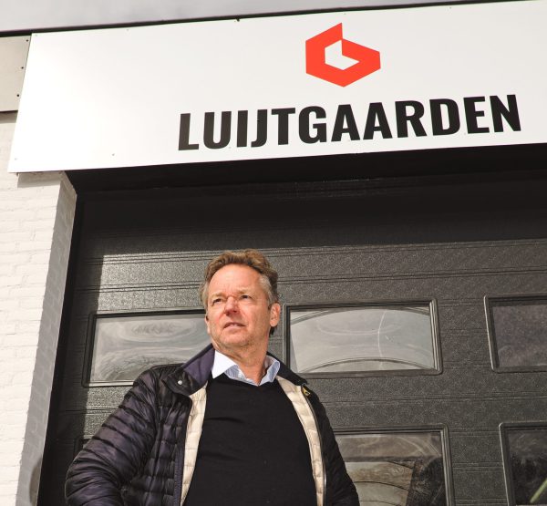 Gert-Jan de Gier, directeur, voor een pand van Luitgaarden,